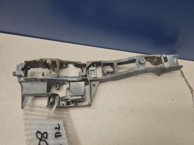 Кронштейн ручки двери передней левой для Peugeot 3008 2009-2016