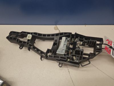 Кронштейн ручки двери левой для BMW M3 F80 2014-