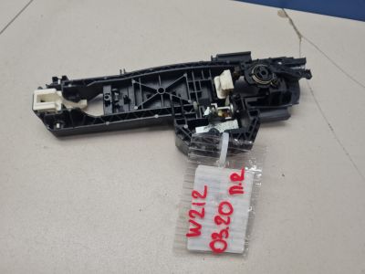 Кронштейн ручки двери передней правой для Mercedes E-klasse W212 2009-2016