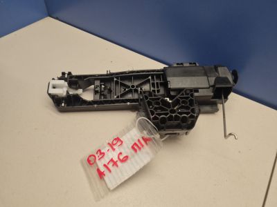 Кронштейн ручки двери передней правой для Mercedes A-klasse W176 2012-2018