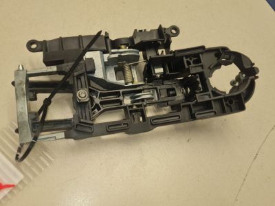 Кронштейн ручки двери передней правой для BMW 6 F12 F13 2011-2017