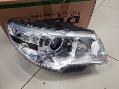 Фара правая для Skoda Superb 3T 2008-2015