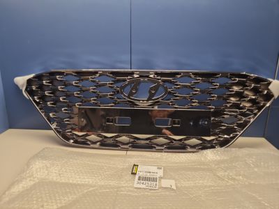 Решетка радиатора для Hyundai Solaris 2017-