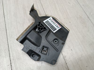 Защитный кожух замка передней правой двери для Mercedes A-klasse W176 2012-2018