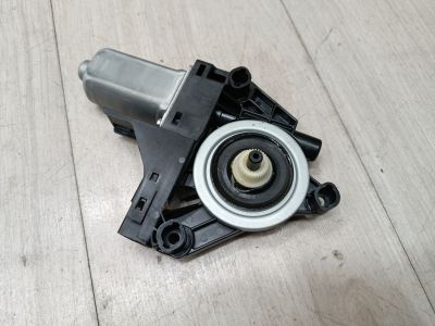 Моторчик стеклоподъёмника передний правый для Volvo S60 2010-2018