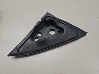 Уплотнитель зеркала правого для Nissan Almera G15 2012-2018