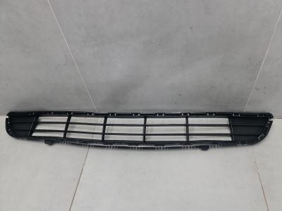 Решётка в бампер центральная для KIA Sportage 2015-2021