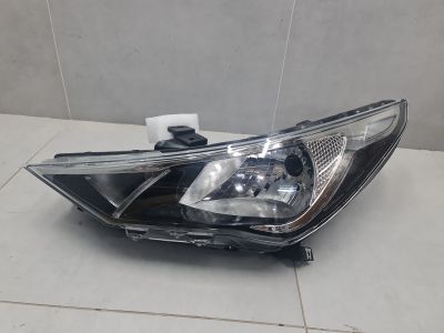 Фара левая для Hyundai Solaris 2017-