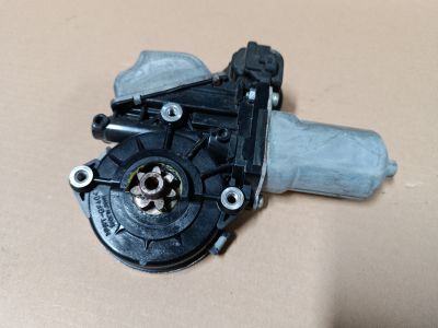 Моторчик стеклоподъёмника задний правый для Lexus GS S190 2005-2011