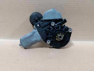 Моторчик стеклоподъёмника задний правый для Lexus RX AL10 2009-2015