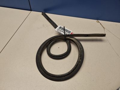 Уплотнитель двери задней левой для BMW 5 F10 2009-2017