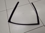 Уплотнитель стекла двери задний правый