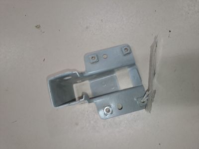 Кронштейн петли багажника для Volkswagen Polo Sedan 2011-