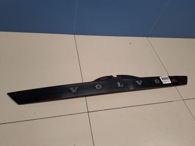Накладка двери багажника для Volvo V60 (V60 Cross Country) 2010-2018