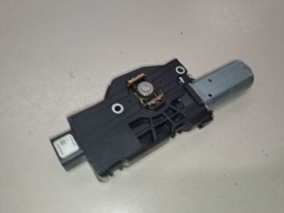 Моторчик люка для Mazda CX-5 2011-2017
