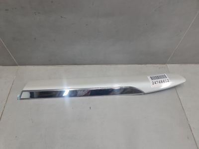 Молдинг двери правый задний для Toyota Land Cruiser 200 2008-