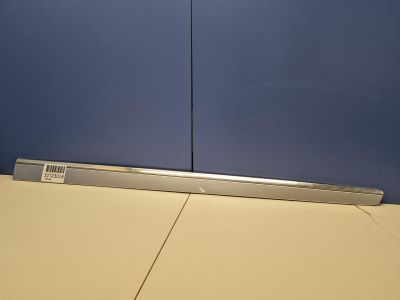 Молдинг двери правый передний для Mercedes M-klasse W164 ML 2005-2011