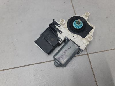 Моторчик стеклоподъёмника задний правый для Volkswagen Tiguan 2007-2016