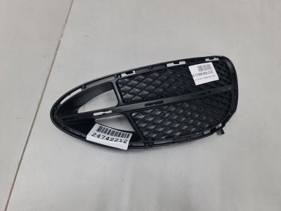 Решётка в бампер правая для Mercedes E-klasse W212 2009-2016