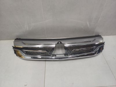 Решетка радиатора для Mitsubishi Pajero Montero Sport KS 2015-