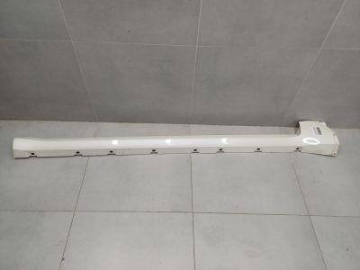 Накладка порога правая для Toyota Land Cruiser 300 2021-