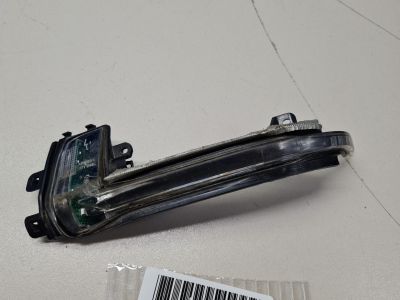 Указатель поворота в зеркало левый для Audi A4 B8 2007-2015