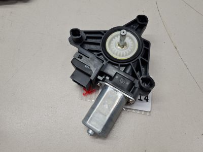 Моторчик стеклоподъёмника задний левый для Mercedes C-klasse W205 2014-