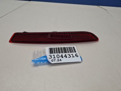 Отражатель в бампер задний правый для BMW 5 G30 F90 2016-