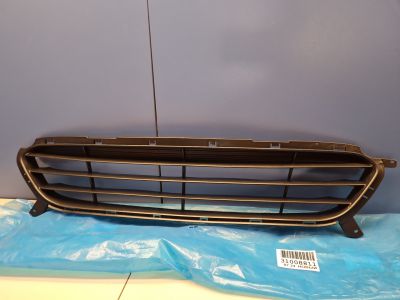 Решётка в бампер центральная для Hyundai Solaris 2010-2017