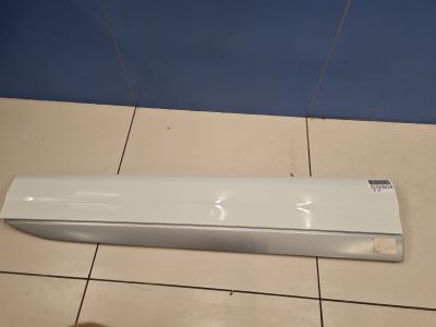 Молдинг двери правый передний для Audi Q7 4M 2015-