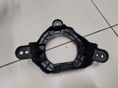 Кронштейн противотуманной фары левый для Toyota Land Cruiser Prado 150 2009-