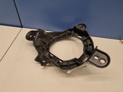 Кронштейн противотуманной фары правый для Toyota Land Cruiser 200 2008-