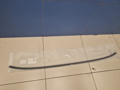 Молдинг лобового стекла для Toyota Camry V70 2017-