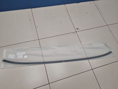 Молдинг лобового стекла для Toyota Camry V70 2017-