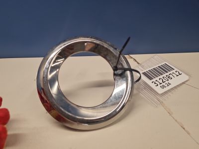 Рамка противотуманной фары правой для Toyota Land Cruiser Prado 150 2009-