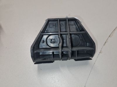 Кронштейн бампера заднего левый для Toyota Avensis T25 2003-2008