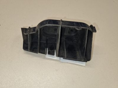 Кронштейн бампера заднего правый для Toyota Corolla E12 2001-2007