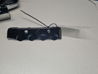 Кронштейн бампера переднего правый для Toyota Land Cruiser 200 2008-