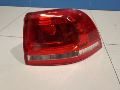 Фонарь на крыло правый для Volkswagen Touareg 2010-2018
