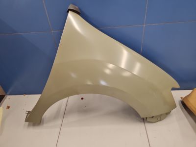 Крыло переднее правое для Renault Sandero 2014-