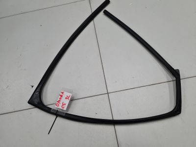 Уплотнитель стекла двери задний левый для Omoda C5 2022-