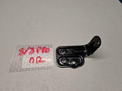 Кронштейн обшивки двери передней правой для Chery Tiggo 8 Pro Max 2022-