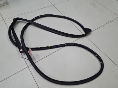 Уплотнитель двери задней правой для Chery Tiggo 8 Pro 2021-