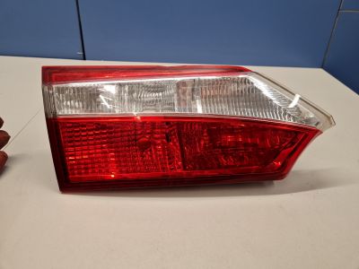 Фонарь в крышку левый для Toyota Corolla E18 2013-