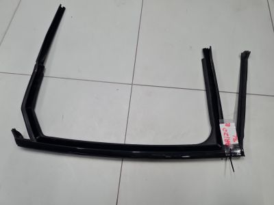 Уплотнитель стекла двери задний левый для Chery Arrizo 8 2022