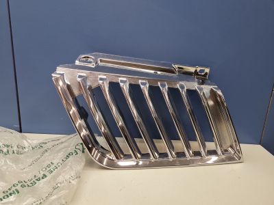 Решетка радиатора левая для Mitsubishi L200 KB 2006-2016