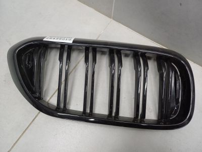 Решетка радиатора правая для BMW 5 G30 F90 2016-