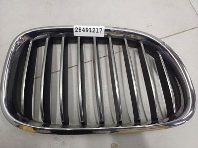 Решетка радиатора правая для BMW 7 F01 F02 2008-2015