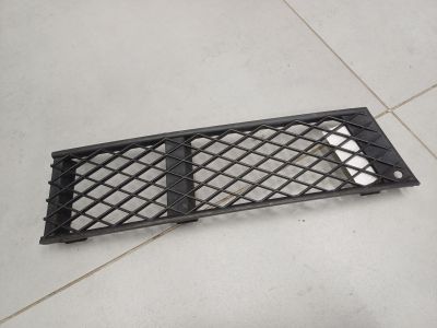 Решётка в бампер правая для BMW 7 F01 F02 2008-2015