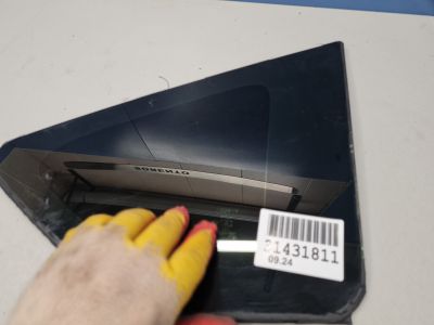 Стекло кузовное заднее правое глухое для Toyota RAV 4 2013-2019